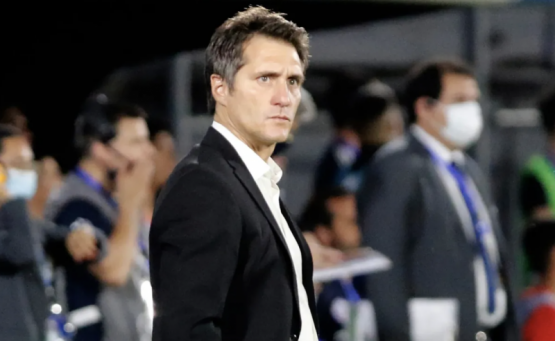 ¿Intercambio bomba? Guillermo Barros Schelotto rompió el silencio sobre el trueque con Boca por Valentín Gómez
