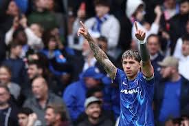 Chelsea se impuso al campeón: 3-1 a Liverpool con Enzo como figura