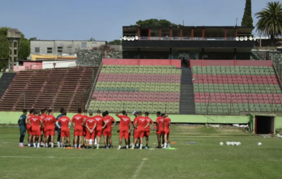 la revolución S.A.D. de Gillett en Rampla Juniors ya está en crisis