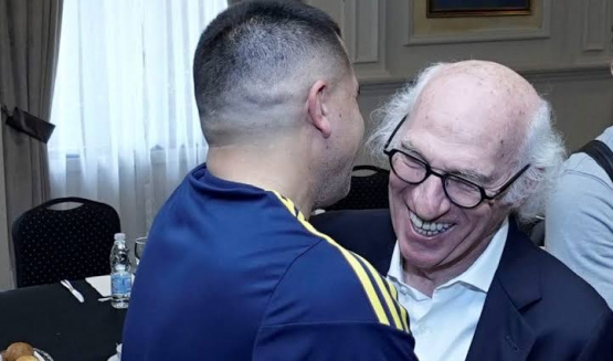  Riquelme desmiente contactos con Milito y descarta a Bianchi como DT de Boca
