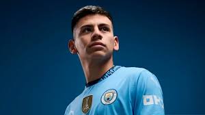 ¡De núñez a Wembley! el “diablito” Echeverri debutó con Pep en el City
