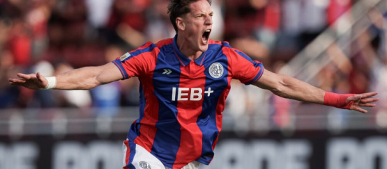 Vombergar, el goleador que resurgió en San Lorenzo y sueña con el título