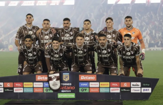  Platense, el Calamar rebelde: con jugadores descartados, se metió en la final y sueña con la gloria