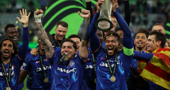 Chelsea arrasa al Betis y conquista la Conference League con Enzo Fernández como figura