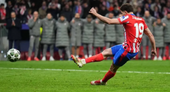  El penal de Julián Álvarez que cambió la historia: la IFAB modifica la regla de los “dos toques”