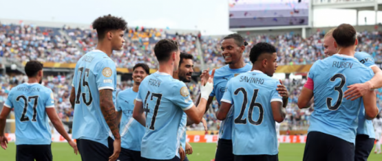 City aplastó a la Juve y avanza con puntaje ideal