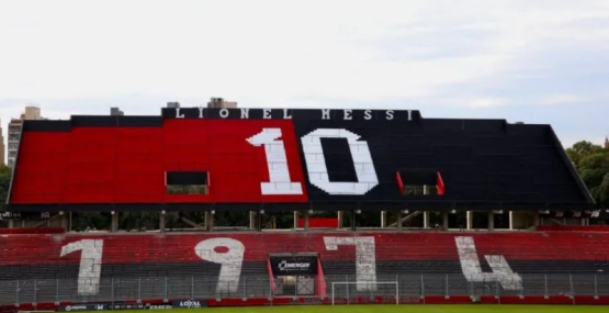 Chocho Llop cruza el homenaje a Messi: “¿Qué hizo por Newell’s?”