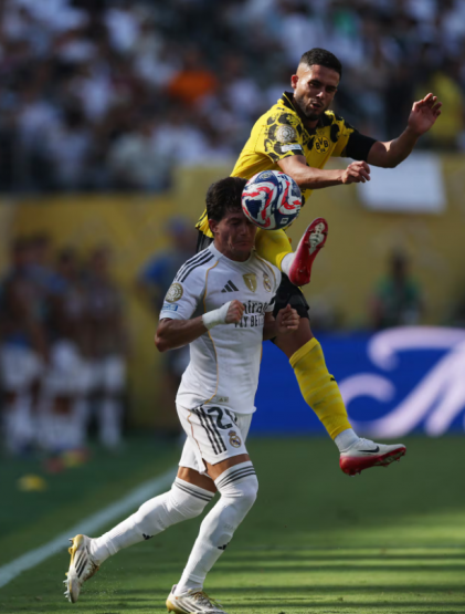 Real Madrid vence 3-2 a Dortmund y clasifica a semifinales