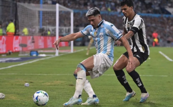 Salas llegaría a River esta semana y podría debutar ante Platense.