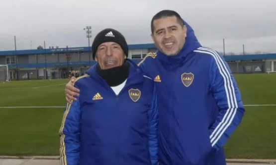 Si Russo apoya a la dirigencia, pierde al vestuario: el alerta en Boca