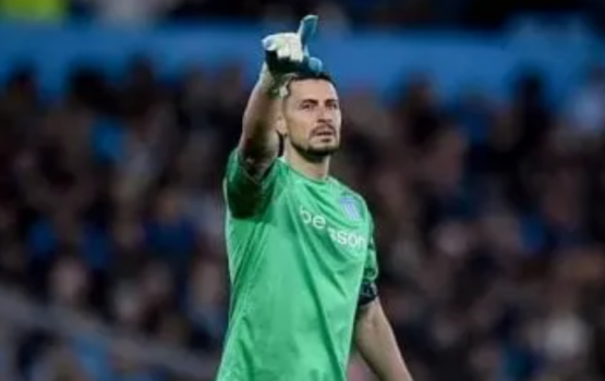 Racing esperará por Arias hasta último momento antes del clásico con Boca