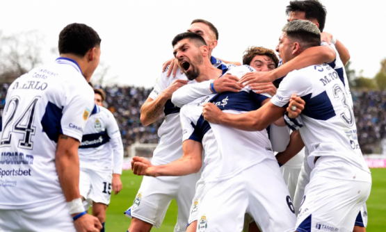 Gimnasia le ganó 2-1 a Godoy Cruz en Mendoza y se ilusiona con más