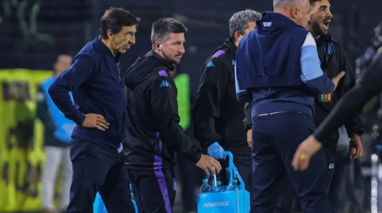 Racing se derrumbó ante Peñarol y Costas corre riesgo: “No arrancaría el 2026”