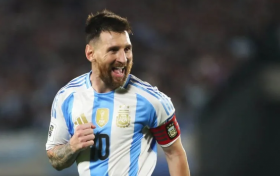 Scaloni convocó a Messi y metió sorpresa: José Manuel López debutará en la Albiceleste