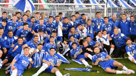 Vélez se quedó con la Supercopa Argentina al vencer 2-0 a Central Córdoba