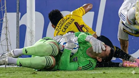 Brey sufrió un golpe sin lesión y Boca define si llega al sábado