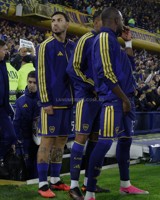 Paredes respaldó a Aranda tras la victoria de Boca: “Le regalamos este triunfo”