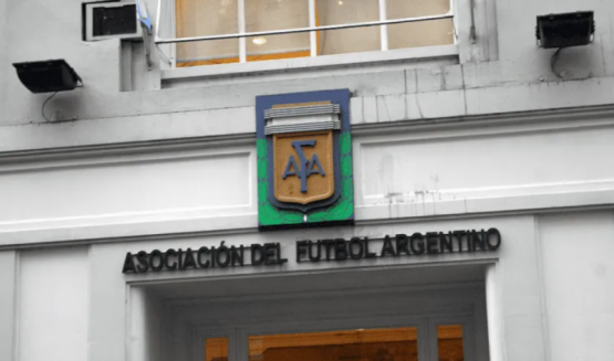 AFA define el reclamo de Vélez